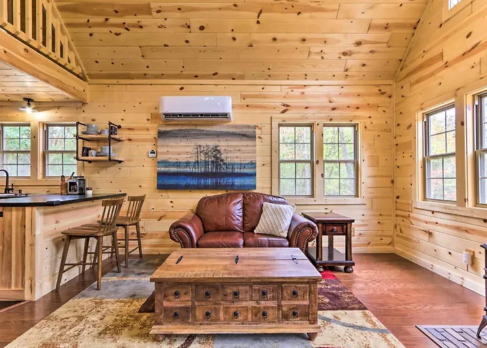 Idyllic Cabin In The Heart Of Hocking Hills