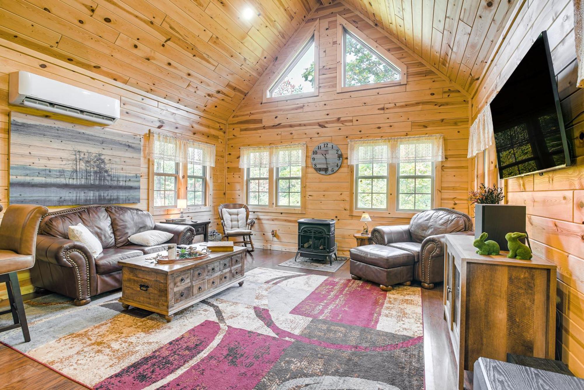Idyllic In The Heart Of Hocking Hills