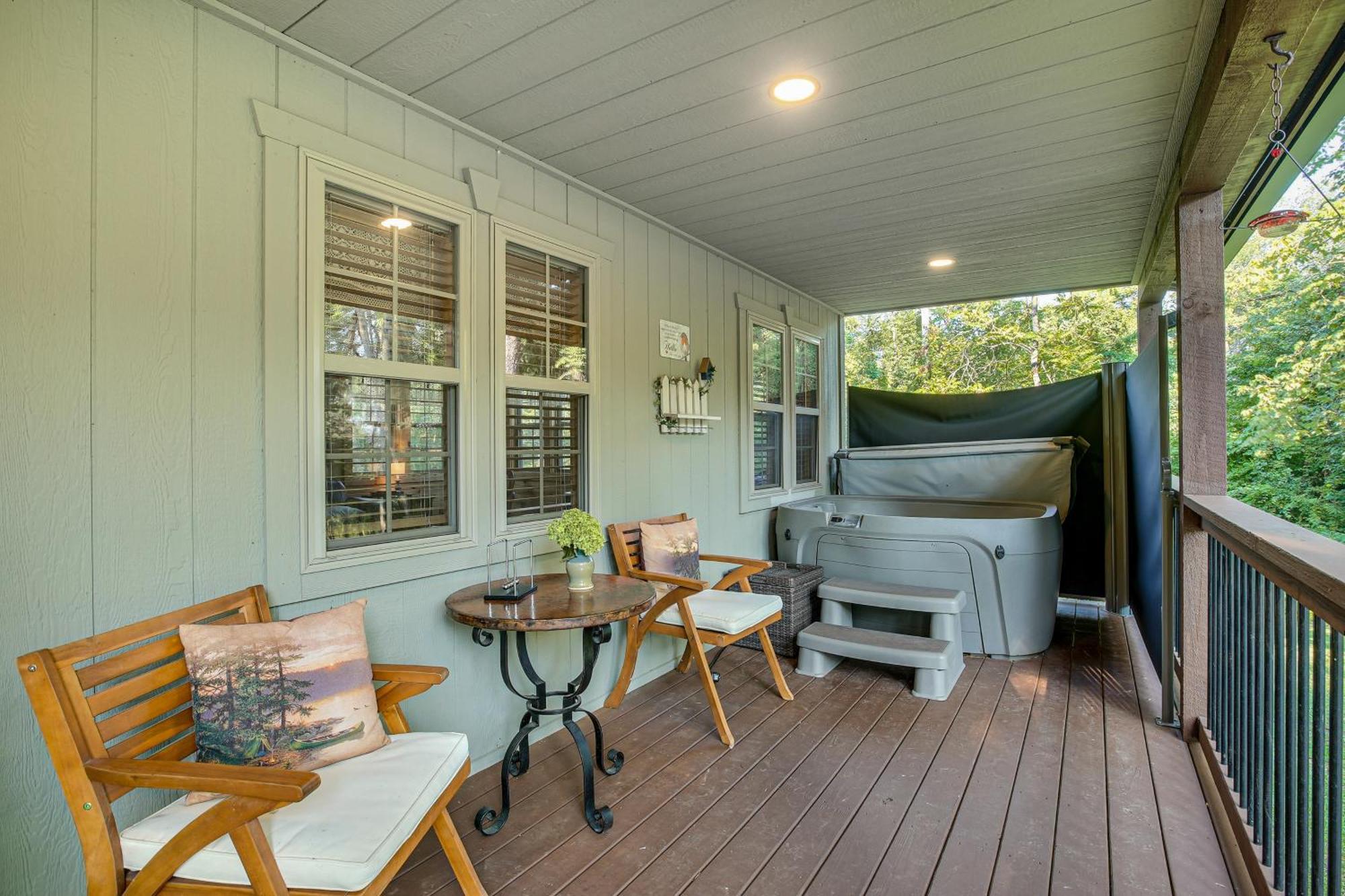 Holiday home Idyllic In The Heart Of Hocking Hills *